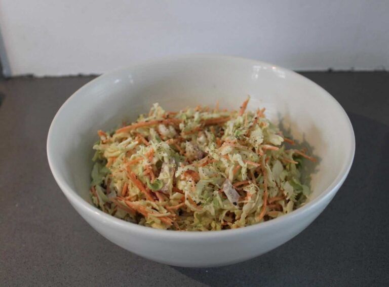 Amerikaanse coleslaw klaar