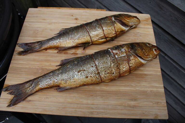 Warm gerookte zeebaars bbq