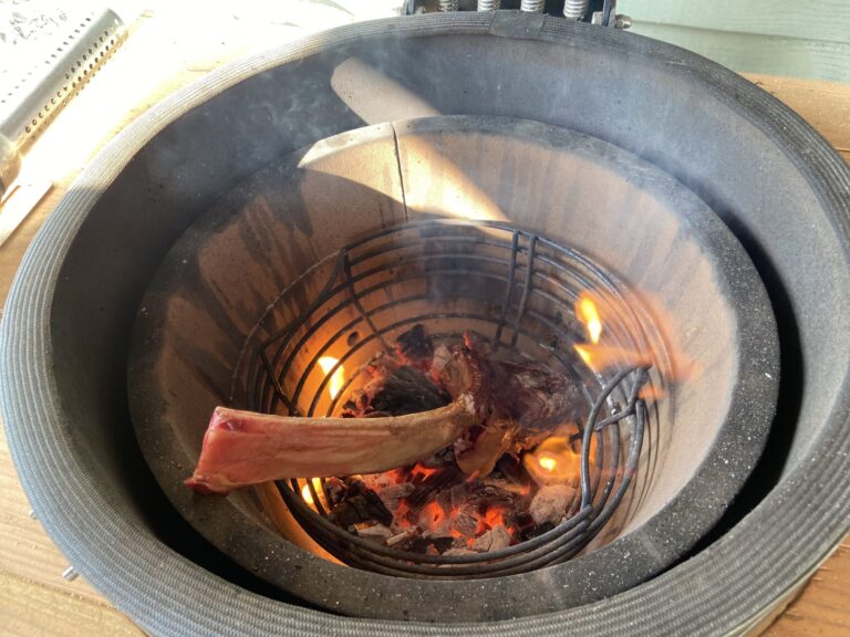 Caveman Style BBQ met een tomahawk steak