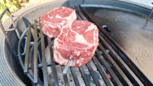 Ribeye indirect op BBQ met Meater 2