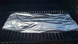 st louis ribs inpakken in aluminium folie