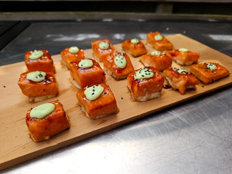 Aziatische zalm bonbons van de BBQ