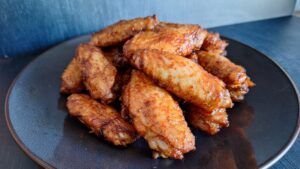 kippenvleugels van de BBQ