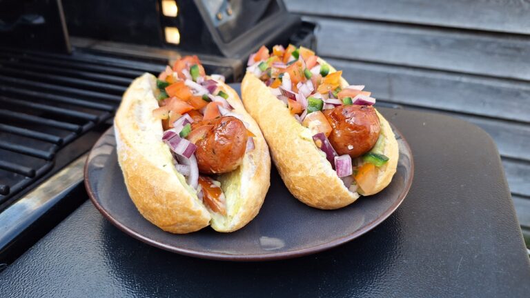 broodje iberico chorizo braadworst met pico de gallo