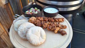 kip shoarma spiesen van de barbecue