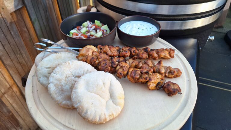 kip shoarma spiesen van de barbecue