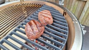 ossenhaas tournedos garen op de barbecue
