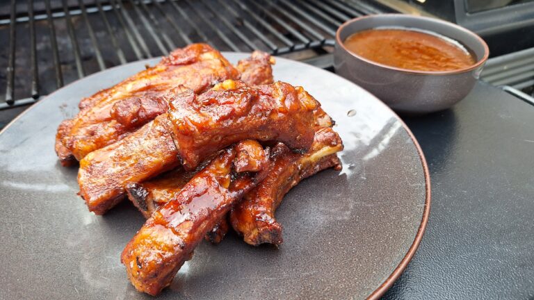 Party ribs met cola marinade