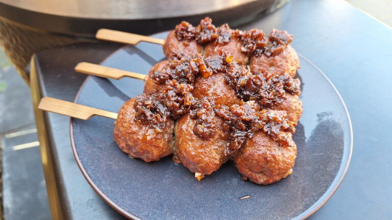 gehaktbal spiesjes met bacon jam