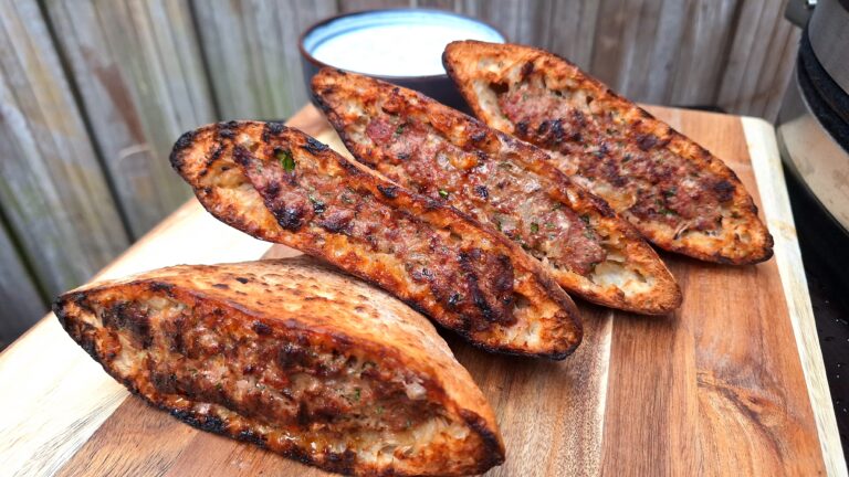 arayes recept - gevulde pita's van de BBQ