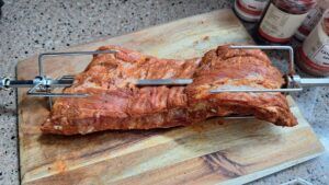 spareribs kruiden en aan het spit doen
