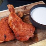 gerookte kippenpoten met alabama white saus