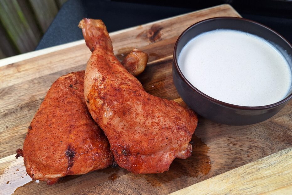 gerookte kippenpoten met alabama white saus