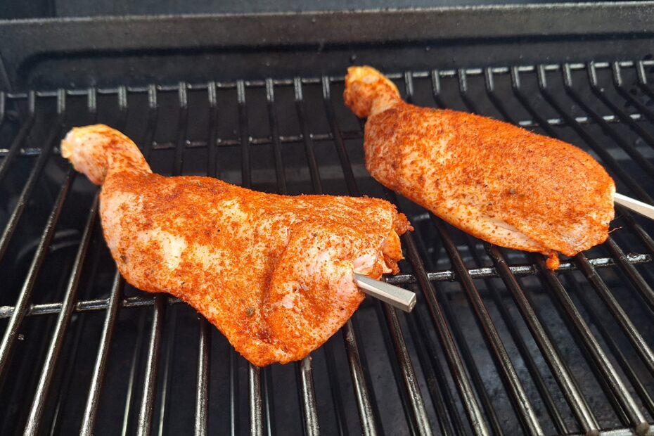 kippenpoten roken op de barbecue