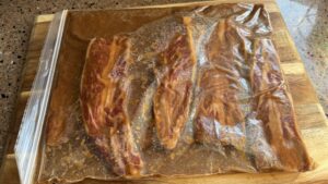 galbi ribs marineren in een ziplock zak