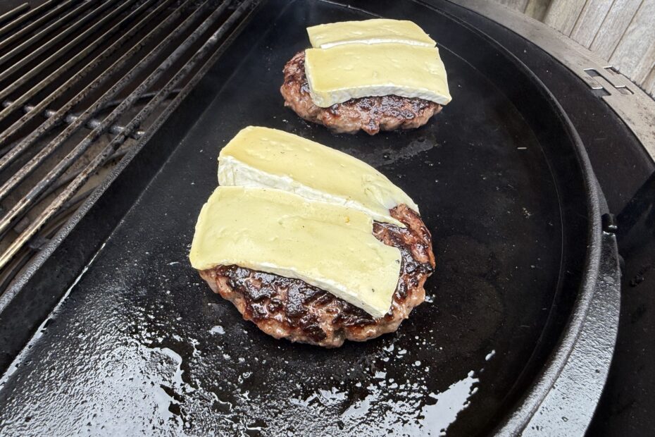Herfstburger met brie en kastanje champignons 10 burgers grillen met brie