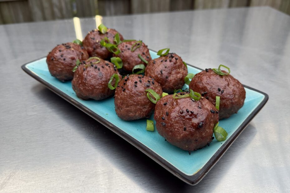 Wagyu gehaktballetjes met Miso en Zwarte Knoflook 18 Wagyu gehaktballetjes