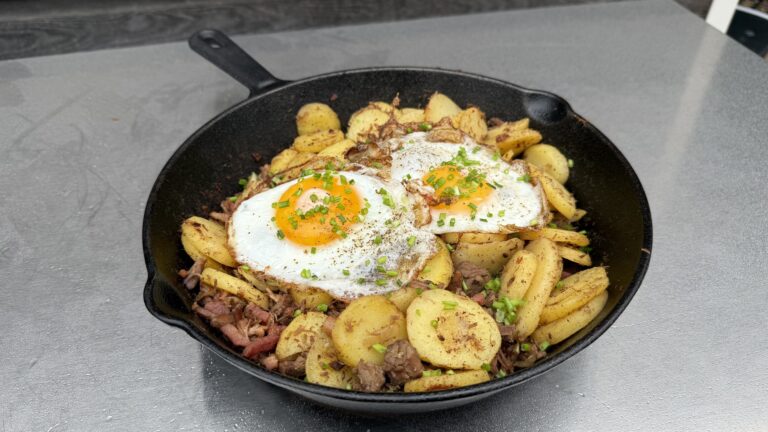Tiroler Gröstl recept klaargemaakt