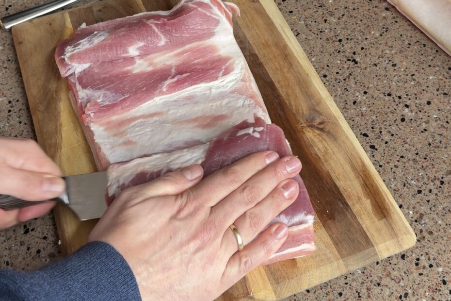 buikspek voor porchetta opensnijden
