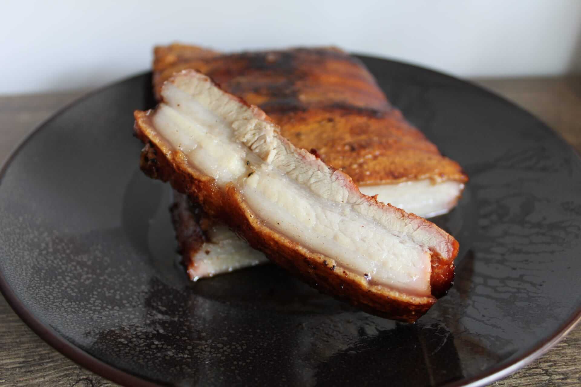 Krokante buikspek van de BBQ