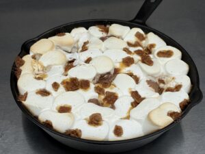 s'mores van de barbecue met stroopwafel me bastogne