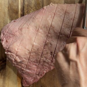 picanha vetkap trimmen en kruislings insnijden