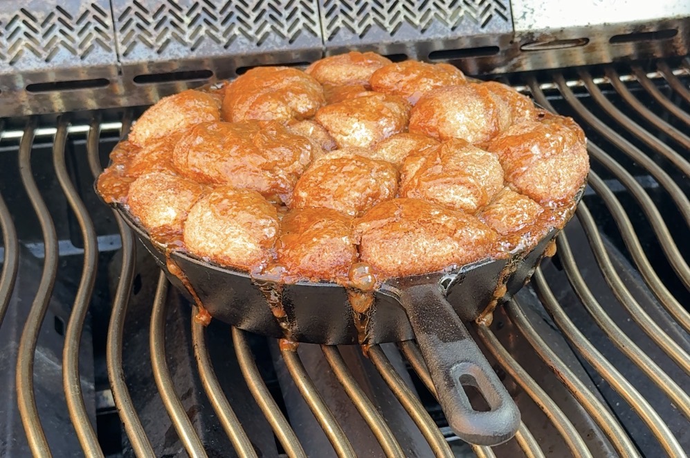 Monkey Bread van de BBQ 12 Monkey bread op de Napoleon